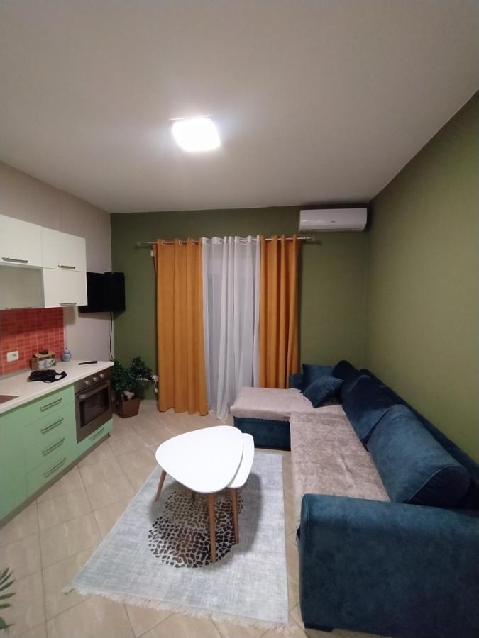 Lungomare Beach Apartments Vlore Ngoại thất bức ảnh