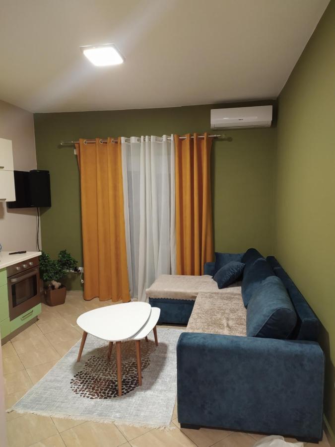 Lungomare Beach Apartments Vlore Ngoại thất bức ảnh