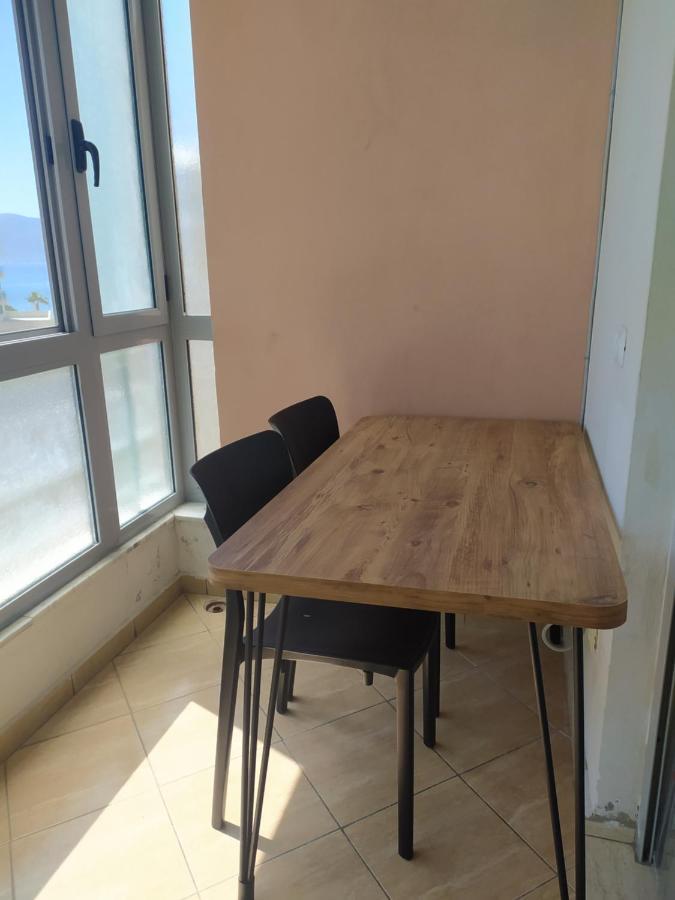 Lungomare Beach Apartments Vlore Ngoại thất bức ảnh