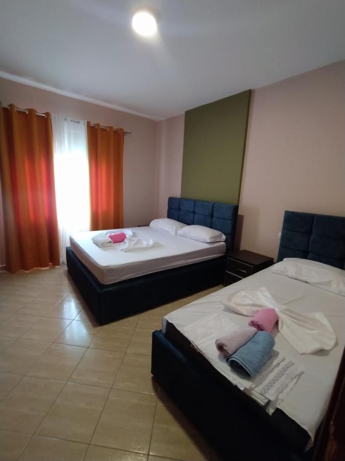 Lungomare Beach Apartments Vlore Ngoại thất bức ảnh